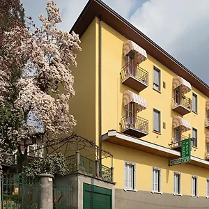 Rosa Hotel Carenno